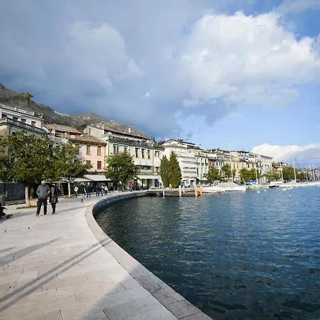 Romantic Benaco Salo Exterior photo
