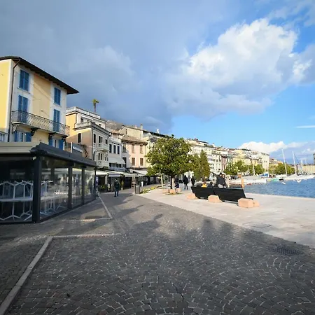 Romantic Benaco Salo Exterior photo